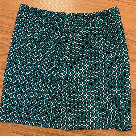 LOFT Tiled Jacquard Mini Skirt - Picture 5 of 8